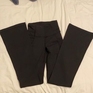 Lululemon black groove pant